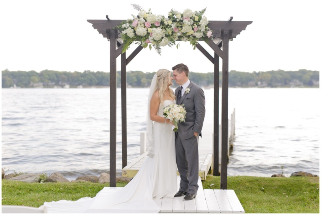 Macy & Dillon Delavan Lake Yacht Club Wisconsin Wedding Blog